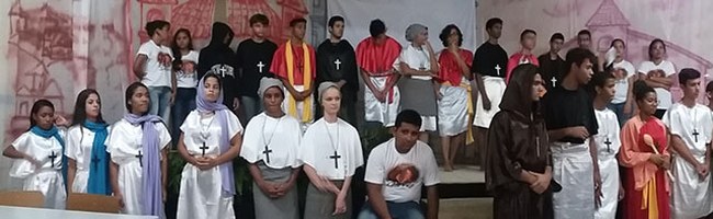 Projeto da Ufal mobiliza escola estadual com encenação de obras clássicas