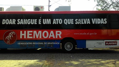 Ônibus do Hemopar à disposição do evento da Ufal em Santana do Ipanema