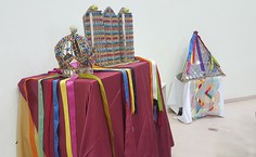 Elementos dos folguedos populares de Alagoas na decoração do auditório