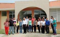 Gestores e servidores da Unidade comparecem ao descerramento de  placa de conjunto de laboratórios