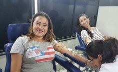 A estudante Cíntia Chagas aprovou o trote solidário