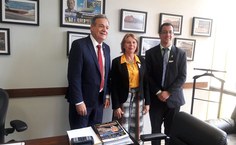 Os gestores com o Líder da bancada, Ronaldo Lessa