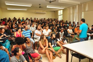 Comunidade universitária se une contra ato agressivo realizado no ICHCA