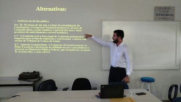 Entidades sindicais da Ufal promovem debate sobre a PEC 241