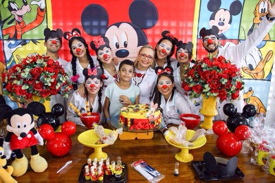 Festa completa com a turma do Mickey