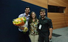 Professora recebe homenagem de alunos