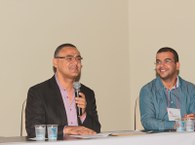 Vice reitor, José Vieira (esquerda), e professor Helson Sobrinho, coordenador do evento