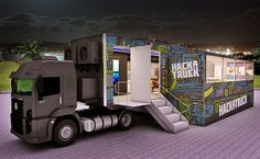 Vista lateral do caminhão Hack a Truck. Imagem do site da empresa.