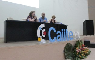 "Estrangeiros têm passe livre, nós pagamos pedágio", afirma Orlandi em mesa sobre internacionalização da ciência