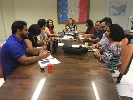 Gestão firma acordo com sindicatos para reposição de trabalho acumulado durante a greve