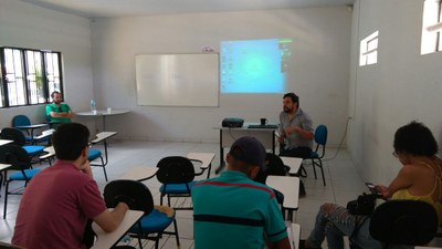 Mesa-redonda integrou as atividades do Caiite em Penedo e contou com a participação de estudantes da Unidade Educacional | nothing