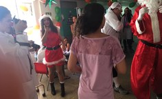 Festa natalina deu outros ares ao tratamento sofrido pelas crianças do HGE