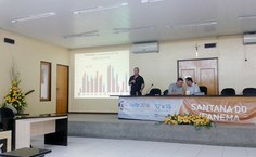 Professor Cícero Péricles ministra conferência