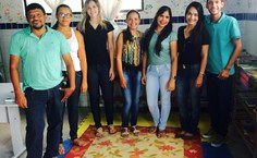 Equipe do Pibid atuante na Escola Noêmia Bandeira, sob a coordenação da professora Sara Fernandes (Foto: Pibid/Ufal)