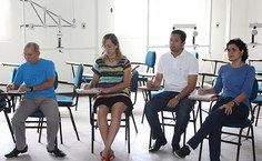 Professor do Cedu, Ciro de Oliveira, os coordenadores, Maria Betânia Gomes e Eduardo Lucena, e a pró-reitora de Extensão, Joelma Albuquerque