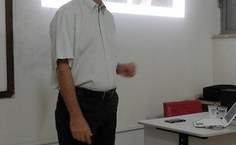 Professor Roberto Lyra proferiu a palestra