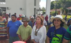 reitora Valéria Correia ao lado da pró reitora de Extensão, Joelma Albuquerque