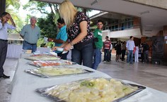 Restaurante Universitário levou comidas saudáveis
