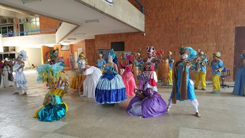 Abertura  do Seminário de Curricularização da Extensão conta com apresentação de grupo Abí Axé Egbé