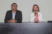 Vice reitor José Vieira e reitora Valéria Correia