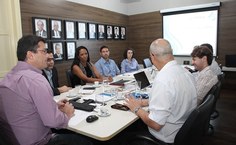 Pró-reitores de Pós-graduação e Pesquisa durante reunião. Foto: Ascom Fapeal