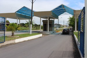 Guarita lateral do Campus A.C. Simões foi liberada para passagem de veículos