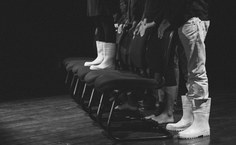 Espetáculo “Granja dos Corações Amargurados”, encenado na Sala Preta do Espaço Cultural