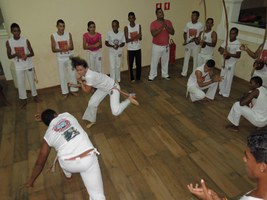 Projeto de extensão utiliza capoeira para sensibilização ambiental