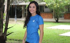 Aluna de Educação Física, Viviane de Andrade, também conduziu a Tocha