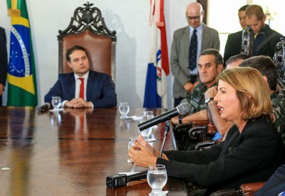 Reitora Valéria Correia participa de reunião com governador. Fotos: Ailton Cruz (Secom) | nothing
