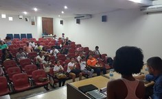 Estudantes e representantes de movimentos sociais participaram do debate