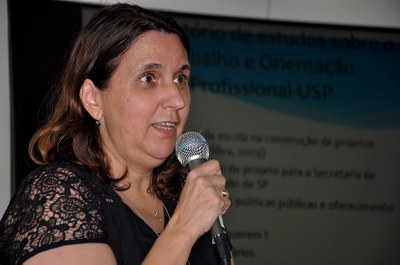 Professora Maria da Conceição Uvaldo ministrou a oficina | nothing