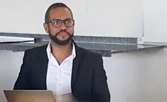 Professor Tiago Cruz, coordenador da Especialização