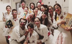 Palhaços doutores levam sorrisos para crianças