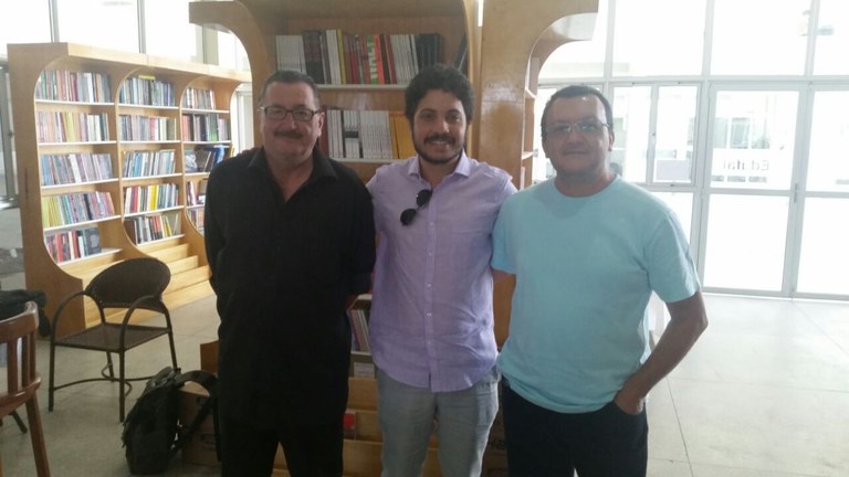Professor Bayerlein, o assessor de relações internacionais professor Aruã Lima e o diretor da Edufal professor Osvaldo Maciel