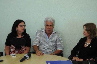 Reunião na Secretaria Municipal de Saúde. Foto Marco Antônio