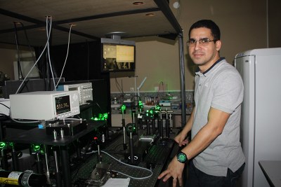 Professor Ítalo Oliveira, do Instituto de Física. Foto Tárcila Cabral