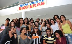 Calouros, veteranos e professores do ICBS