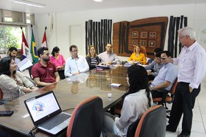 Reitora recebe representantes do Paespe e de grupos PET da Ufal