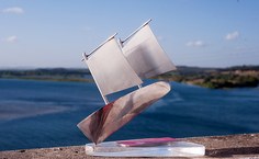 Vencedores das mostras competitivas vão receber o troféu Canoa de Tolda (foto) e prêmio em dinheiro