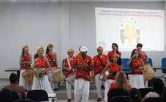 Alegria contagiante do Coletivo Afro   Caeté durante abertura do seminário