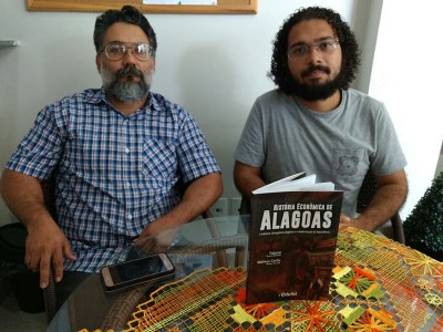 Os autores Fabiano Duarte Machado e Matheus Carlos de  Oliveira Lima