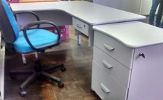 Móveis estão em bom estado de conservação