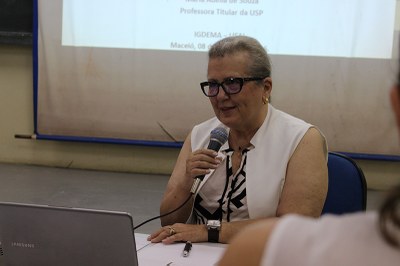 Professora Maria Adélia, palestrante convidada