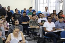 Alunos e professores do Igdema  participantes do debate