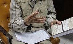 O autor e sua mais recente obra IMG 1100