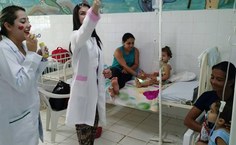 Projeto Psico Risos leva alegria para crianças e acompanhantes