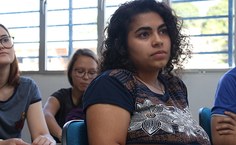 A estudante Júlia Albuquerque foi uma das palestrantes do evento