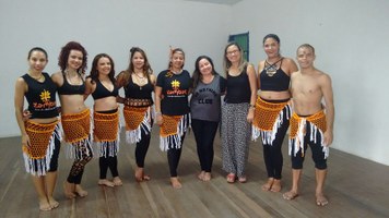 Professora da ETA ministra oficina para alunos da Escola Bom Conselho