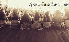 Grupo se apresenta para alunos da Escola Estadual Nossa Senhora do Bom Conselho